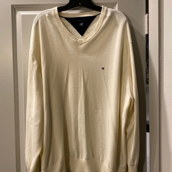 Tommy Hilfiger Other - Big & Tall Men Tommy Hilfiger Sweater  Size 3X Excellent Condition Never Worn